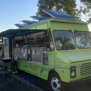 Tacos Mama Eme taco truck pre-reDesign
