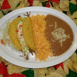 2 Hard shell tacos!