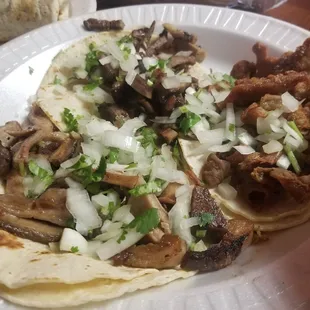 Tacos : tripas, buche, and lengua yum!!!