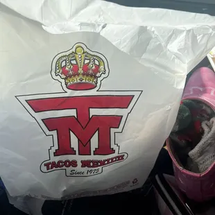 The bag ! Love the logo!