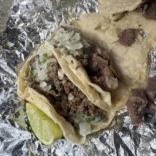 Asada and lengua taco
