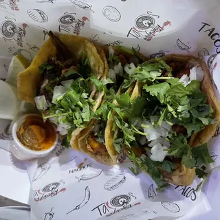 AL PASTOR TACOS TRIO