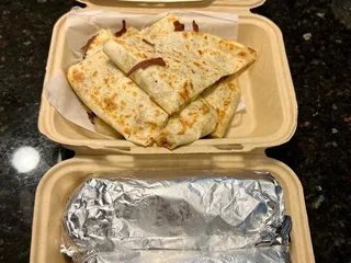 Chando's Tacos Truck