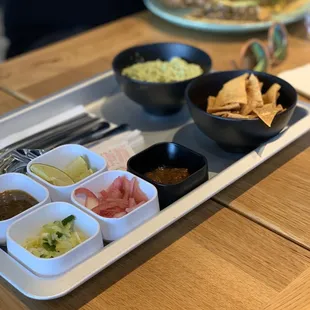 Tomatillo Guacamole