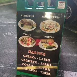 Asada
Cabeza
Cachete
Labio
Pastor
Carnitas
Tripa
Pollo
Chorizo
Birria