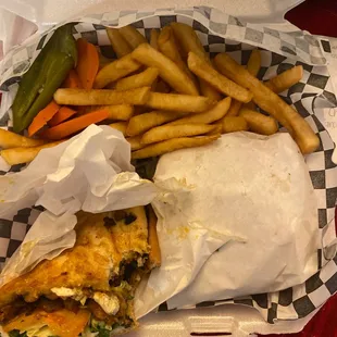 Lunch special. Includes drink Torta Al pastor