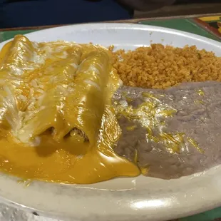 Beef enchiladas with queso