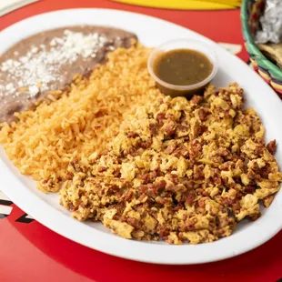 HUEVOS CON CHORIZO - BREAKFAST