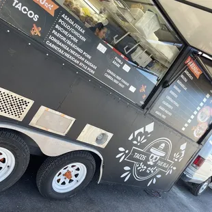 Food Truck &amp; Menu
