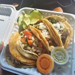 Chicken, Birria, Carne asada, pastar tacos
