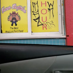 interior, pizza
