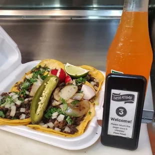 Si buscas unos Buenos tacos Ven y prueba tacos rojas