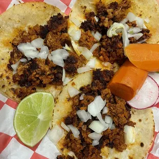 IG: @foodsbysachi   Chorizó tacos