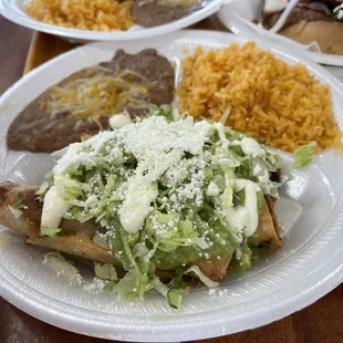 a plate of mexican food