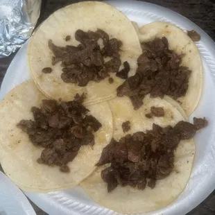 Tiny portion beef street taco