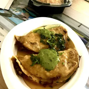 Quesabirria tacos con arroz