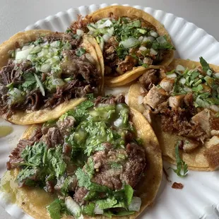 Tacos de Suadero y Cabeza