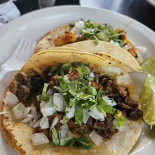 Al pastor taco