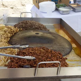 Tacos ready to serve.