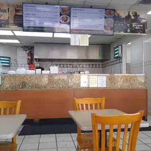 It&apos;s clean in there. Menu available right as you walk in.