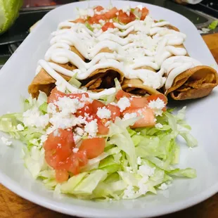 a plate of mexican food