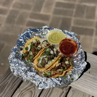 ig: @whatsviveating  |  pastor, barbacoa, and trompo