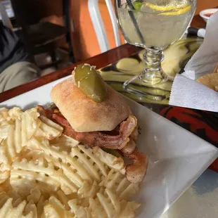 Chicken jalapeño sandwhich