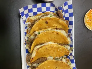 El Yaqui Mexican Food & Desserts