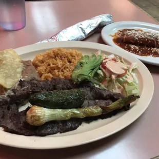 ala tampiqueña (which is the carne asada plate with a cheese enchilada on the side)