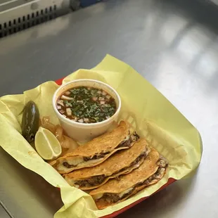 Quesabirrias