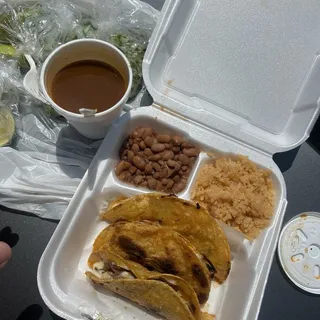 Plato de Birria (Birria Plate)