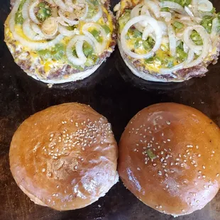 Green Chile Cheeseburger