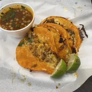 Quesabirria Tacuitos