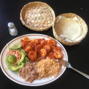 Nice little restaurant// Mexican style shrimp plate with corn tortillas