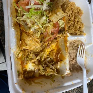a plate of mexican food