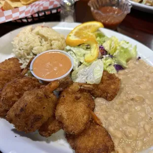 Camarones empanizados.