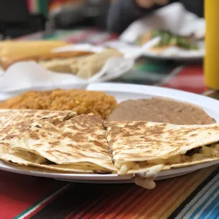 Quesadilla con asada