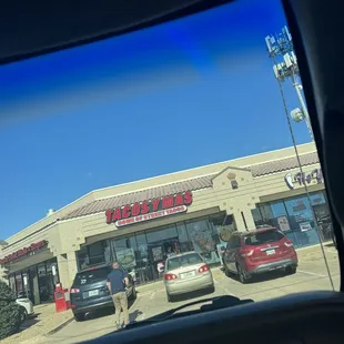 a view of the outside of a restaurant