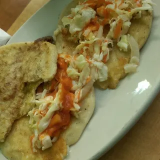 Pupusas Revueltas