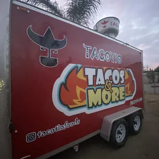Fish tacos ,shrimp tacos,governador tacos,,torres de Mariacos