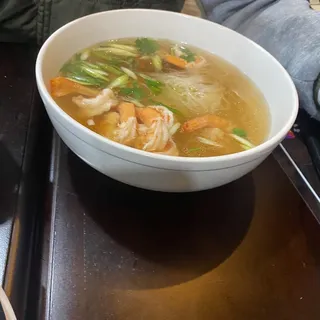 P5. Shrimp Pho
