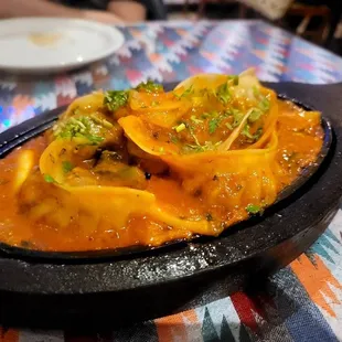 Sizzling chicken momo