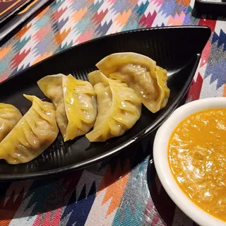Steamed Chicken Momo