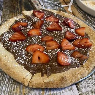 Nutella and Strawberry Pizza