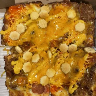 Detroit Queen Coney Pizza