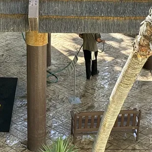 cleaning the area for guests, always looks so nice!