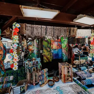 Tahitian Treasures displays