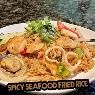 Spicy seafood fried rice