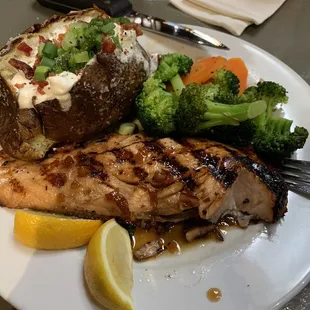 Fish potato &amp; veggies