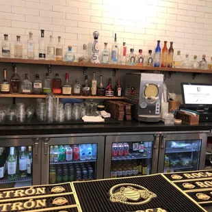Full bar